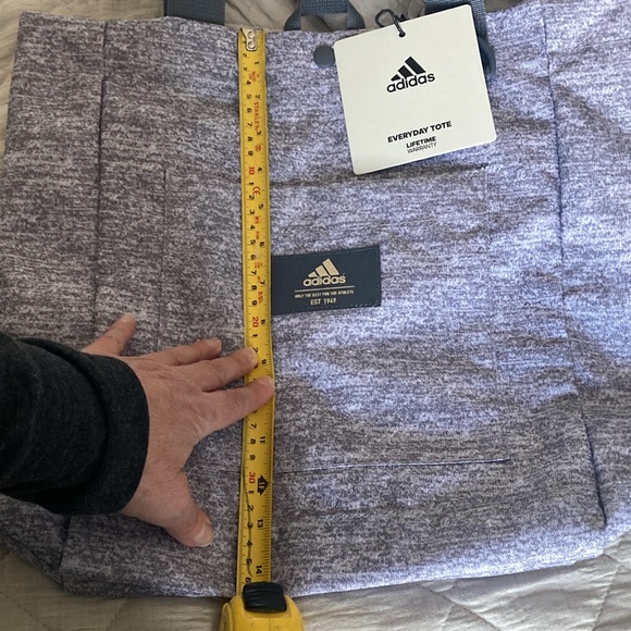 Adidas brand new Tote bag - Picture 5 of 6